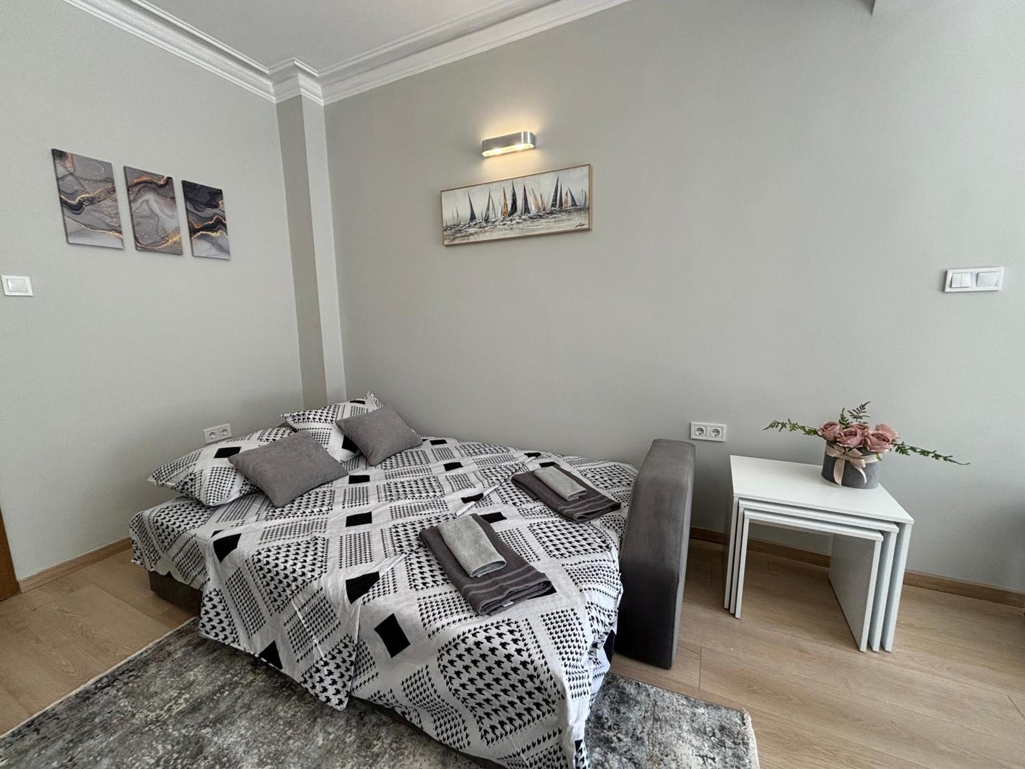 סופיה Garden View Top Center Apart מראה חיצוני תמונה